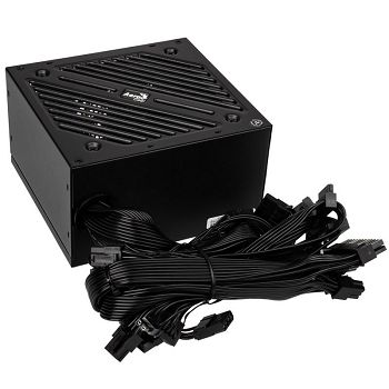 aerocool-cylon-rgb-700w-80-plus-netzteil-700-watt-acpw-ce70a-81751-neae-074-ck_1.jpg