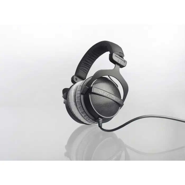 beyerdynamic-dt-770-pro-headphones-wired-head-band-music-bla-66468-misbyeslu0006.webp