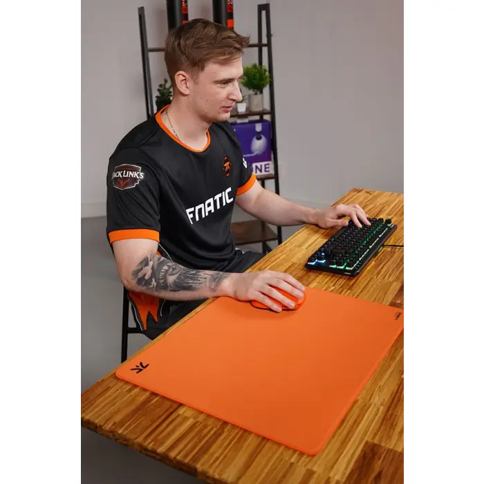 fnatic-dash2-max-gaming-mouse-pad-size-xl-83664-wlononwcrczoh.webp