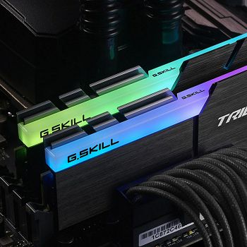 gskill-trident-z-rgb-ddr4-3200-cl16-32-gb-dual-kit-schwarz-f-54965-megs-216-ck_1.jpg