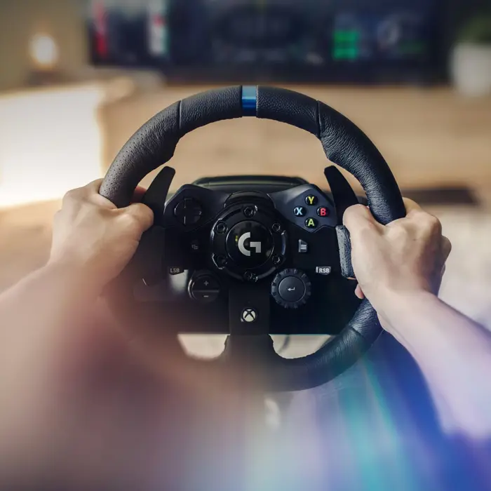 logitech-g-g923-racing-wheel-and-pedals-for-xbox-xs-xbox-one-75748-gamlogkon0009.webp