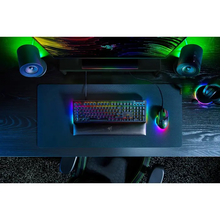 razer-blackwidow-v4-keyboard-gaming-usb-qwerty-nordic-black-76223-wlononwcr4711.webp