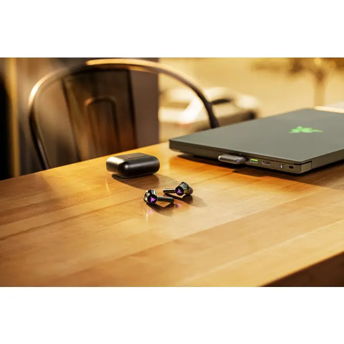 razer-hammerhead-hyperspeed-for-xbox-wireless-in-ear-microph-14693-wlononwcracu4.webp