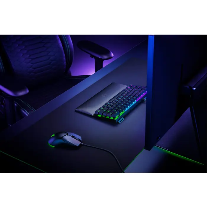 razer-rc21-01720100-r3m1-wrist-rest-leather-memory-foam-blac-70285-wlononwcrderp.webp