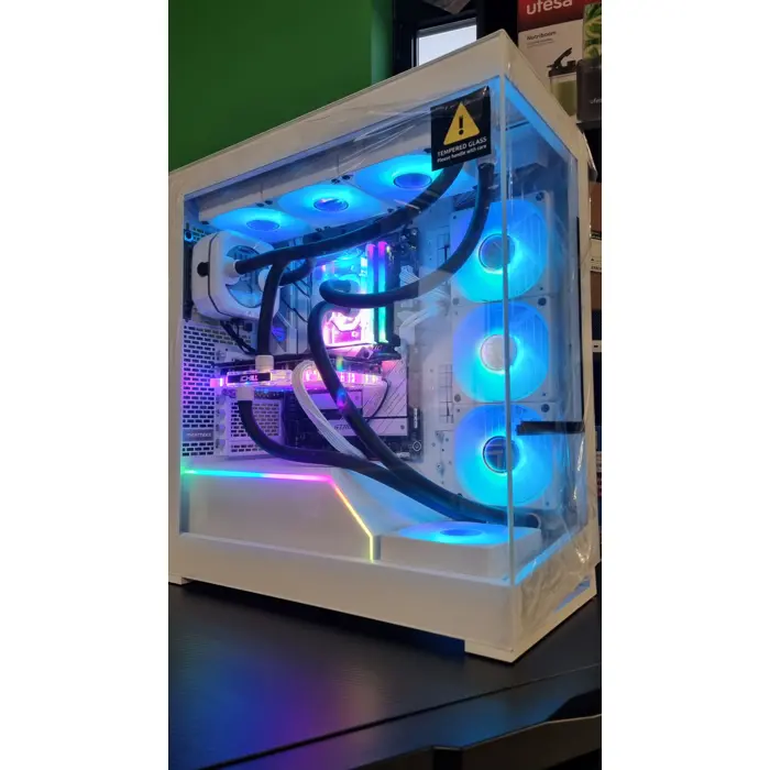 Samurai Custom Gamer (Ryzen 7 9800X3D, Custom Liquid, 32GB DDR5, 2TB SSD, RTX 4080 Super, 1000W, White Ed.) Win11P