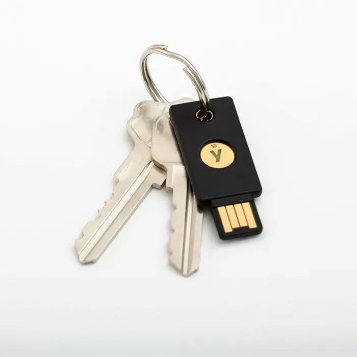 yubico-yubikey-5-nfc-sikkerhedsnogle-45455-wlononwcrabt8.webp